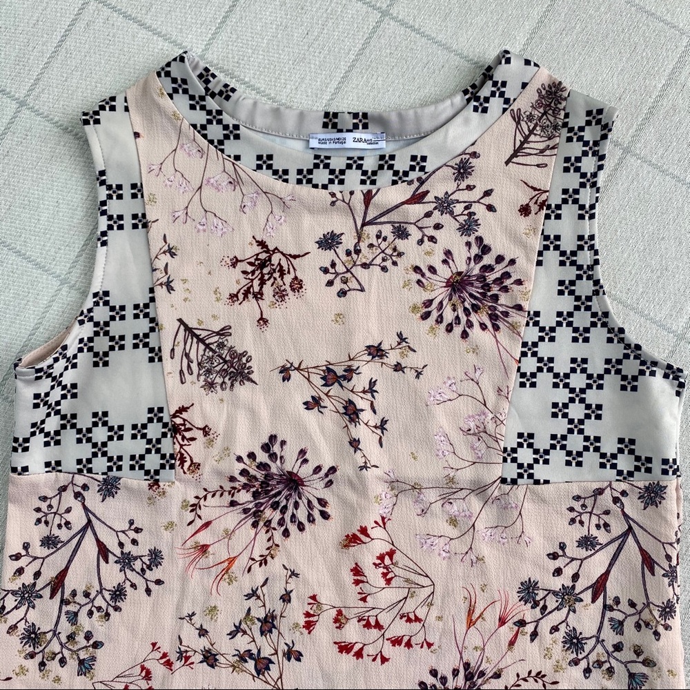 {ZARA WB Collection} Patterned Top - Picture 4 of 9
